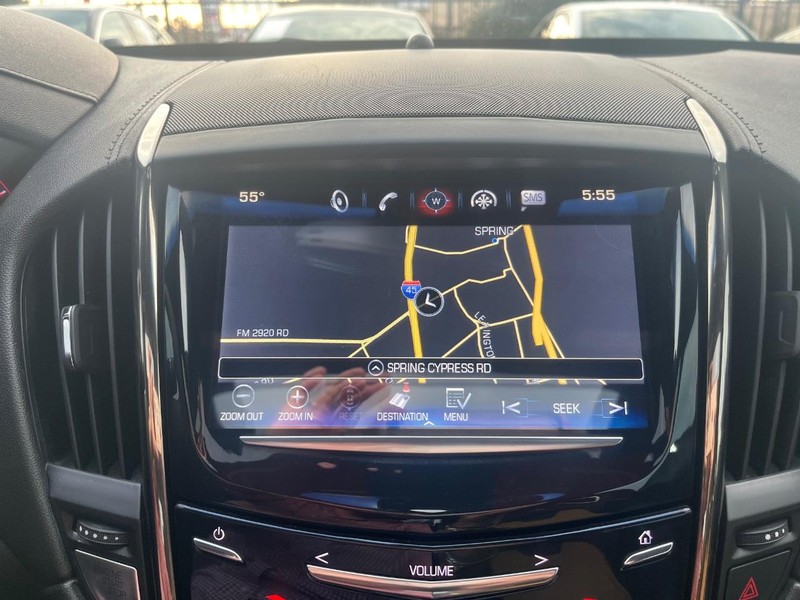 Cadillac ATS-V Coupe Vehicle Full-screen Gallery Image 24