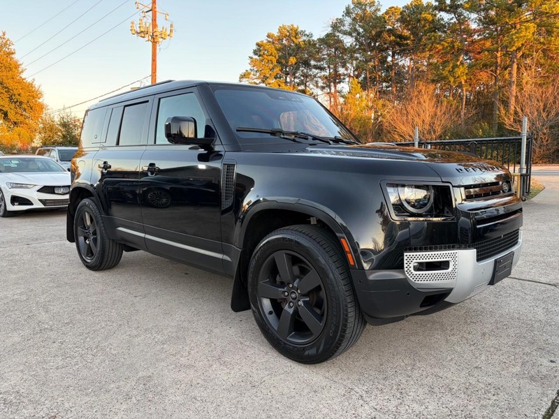 Land Rover Defender Vehicle Full-screen Gallery Image 04