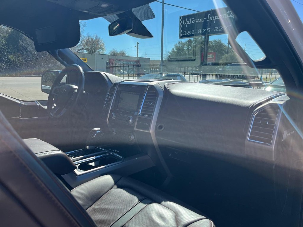 Ford F-150 Vehicle Full-screen Gallery Image 13