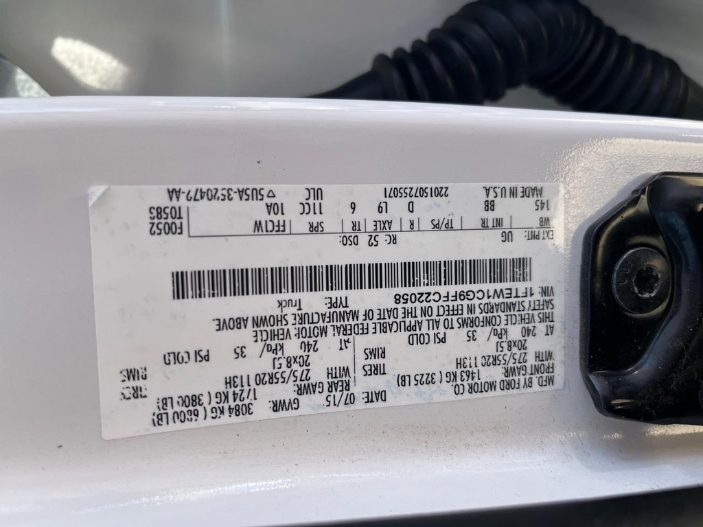 Ford F-150 Vehicle Full-screen Gallery Image 29