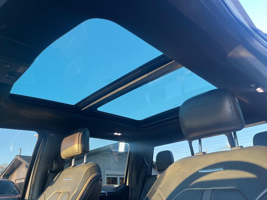 Ford F-150 Vehicle Full-screen Gallery Image 25