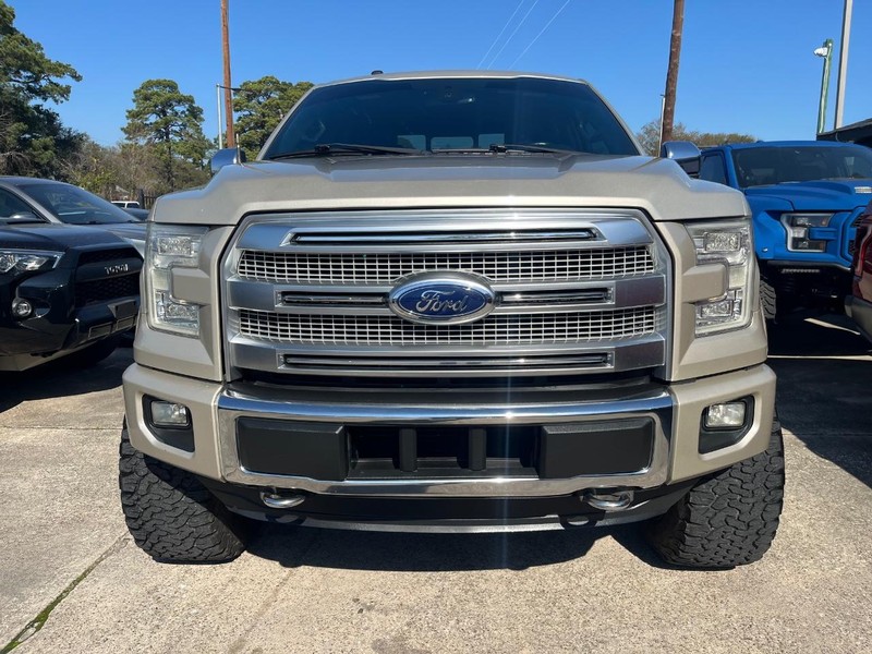 Ford F-150 Vehicle Full-screen Gallery Image 02