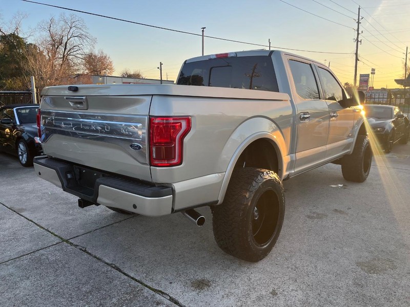 Ford F-150 Vehicle Full-screen Gallery Image 06