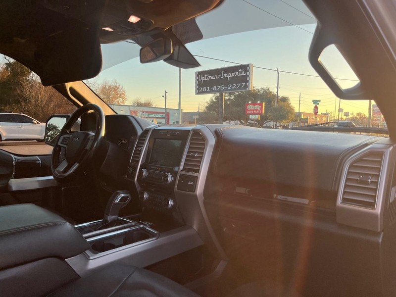 Ford F-150 Vehicle Full-screen Gallery Image 13