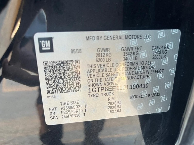 GMC Canyon Vehicle Full-screen Gallery Image 27