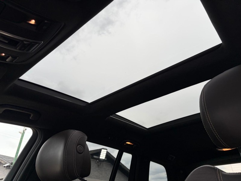 Mercedes-Benz GLS 63 AMG Vehicle Full-screen Gallery Image 28