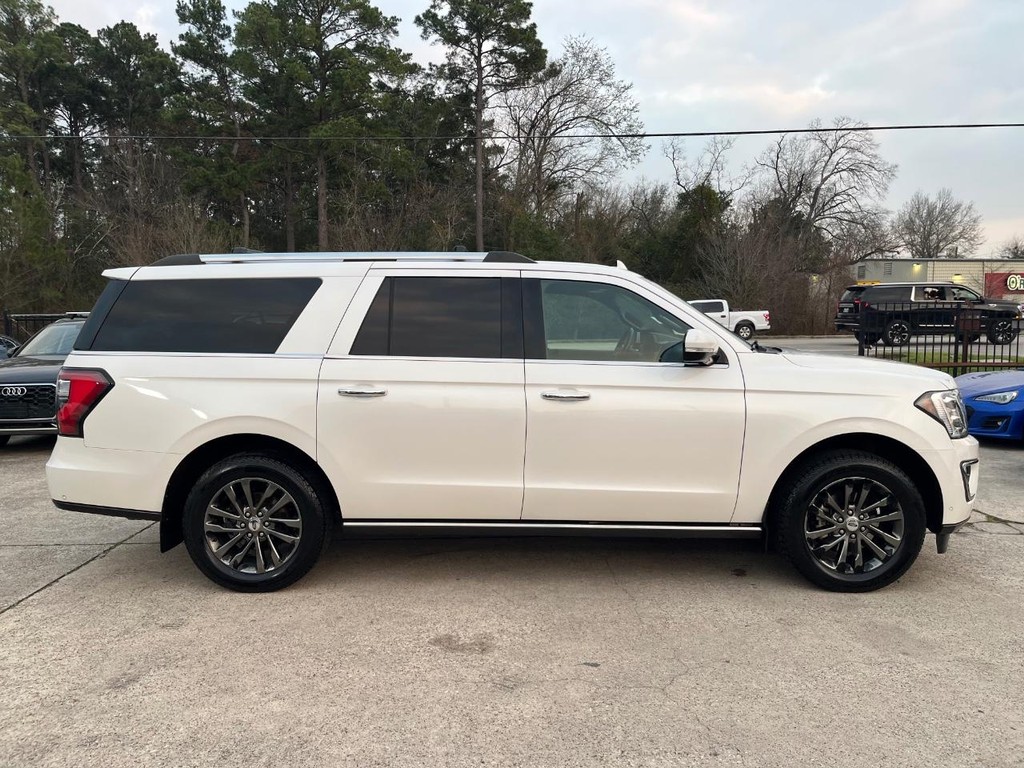 Ford Expedition Max Vehicle Full-screen Gallery Image 05