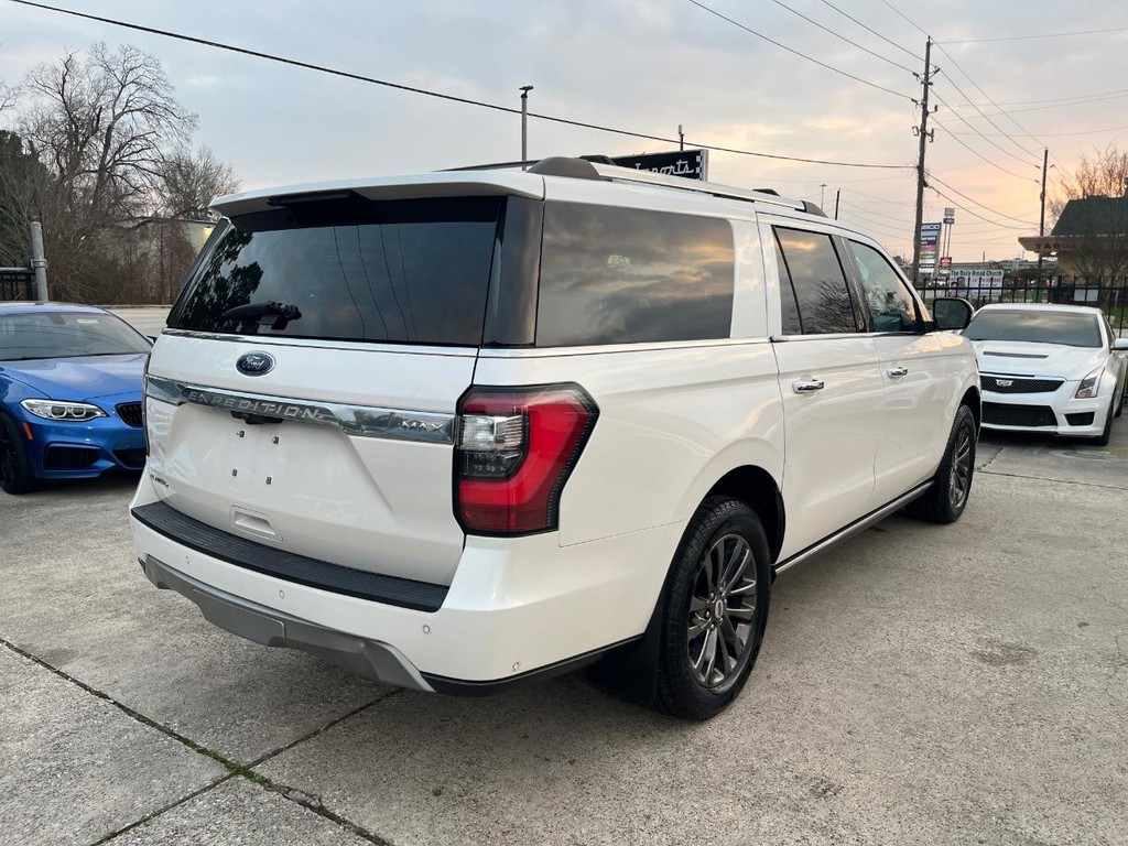 Ford Expedition Max Vehicle Full-screen Gallery Image 06