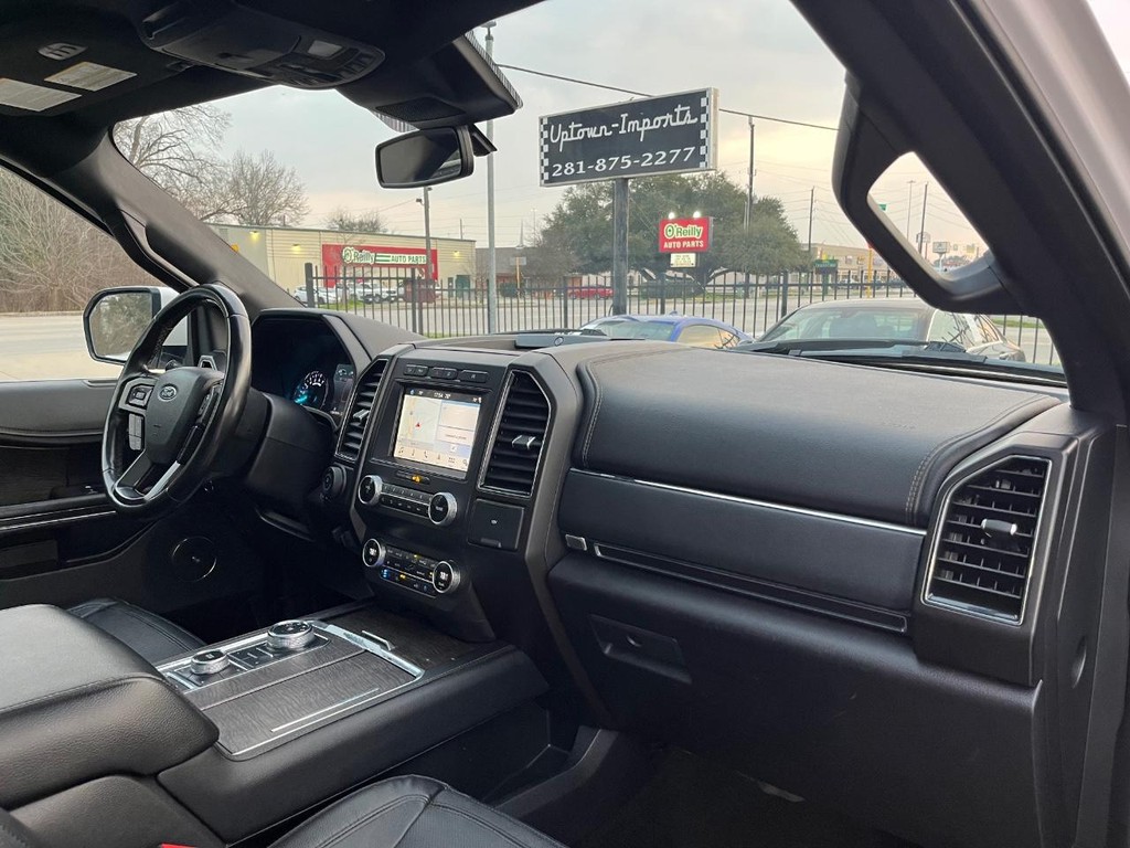 Ford Expedition Max Vehicle Full-screen Gallery Image 13