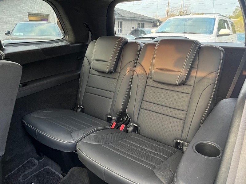 Mercedes-Benz GLS 63 AMG Vehicle Full-screen Gallery Image 20