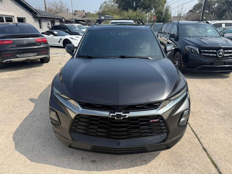 Chevrolet Blazer Vehicle Full-screen Gallery Image 03