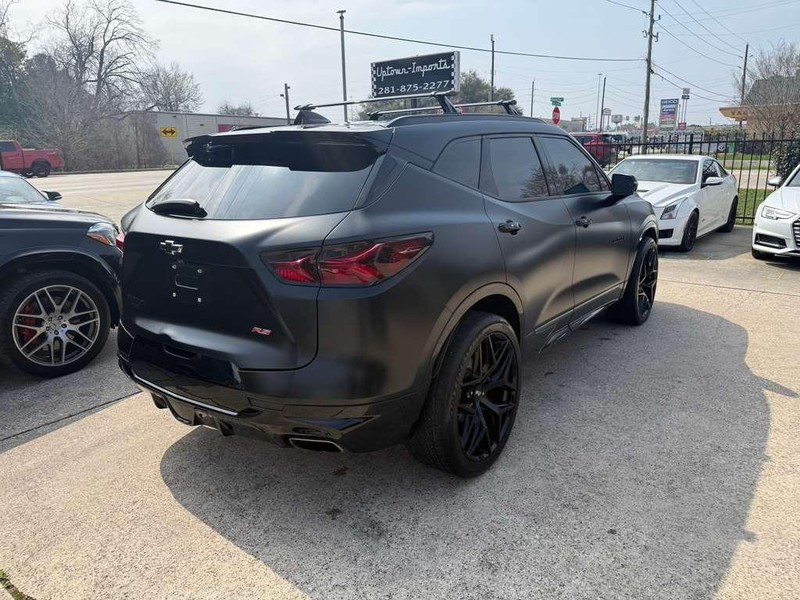 Chevrolet Blazer Vehicle Full-screen Gallery Image 06