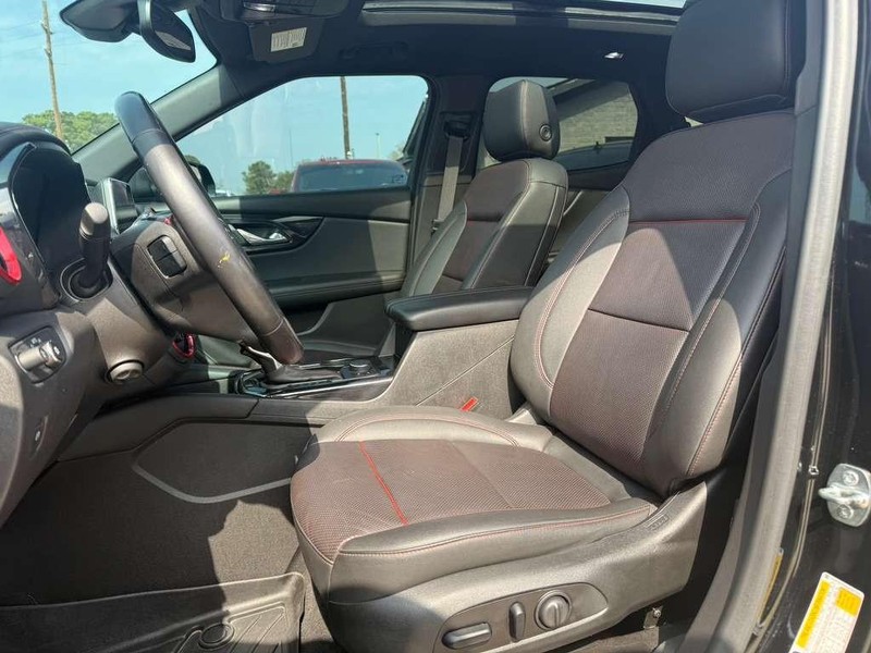 Chevrolet Blazer Vehicle Full-screen Gallery Image 11