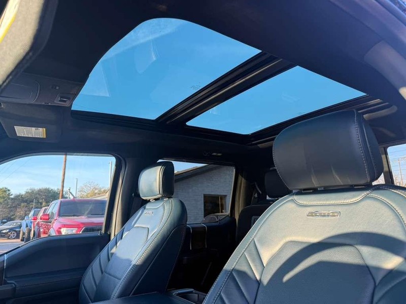 Ford F-150 Vehicle Full-screen Gallery Image 28