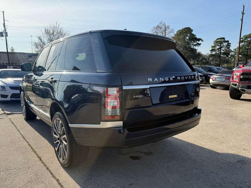 Land Rover Range Rover Vehicle Full-screen Gallery Image 08