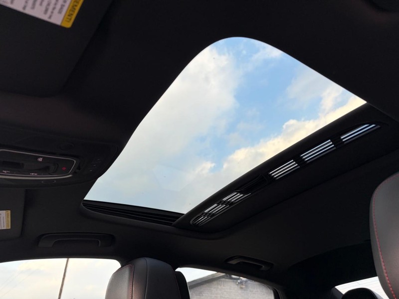 Audi A4 Vehicle Full-screen Gallery Image 27