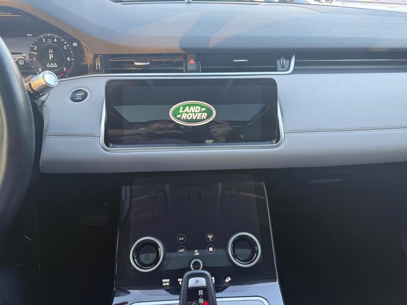 Land Rover Range Rover Evoque Vehicle Full-screen Gallery Image 20