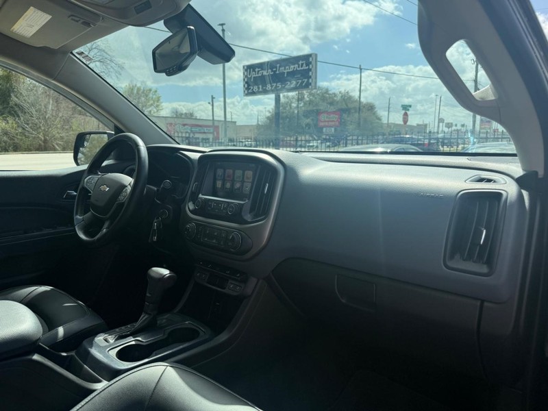 Chevrolet Colorado Vehicle Full-screen Gallery Image 13