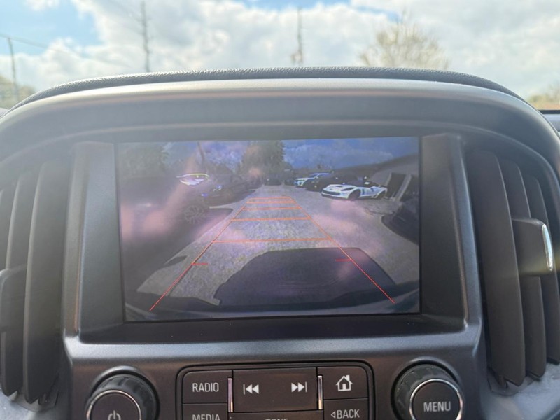 Chevrolet Colorado Vehicle Full-screen Gallery Image 25