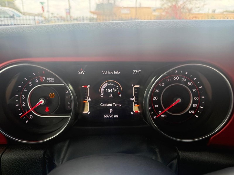 Jeep Gladiator Vehicle Full-screen Gallery Image 21