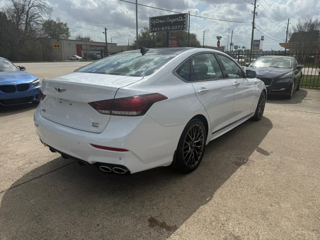 Genesis G80 Vehicle Full-screen Gallery Image 06