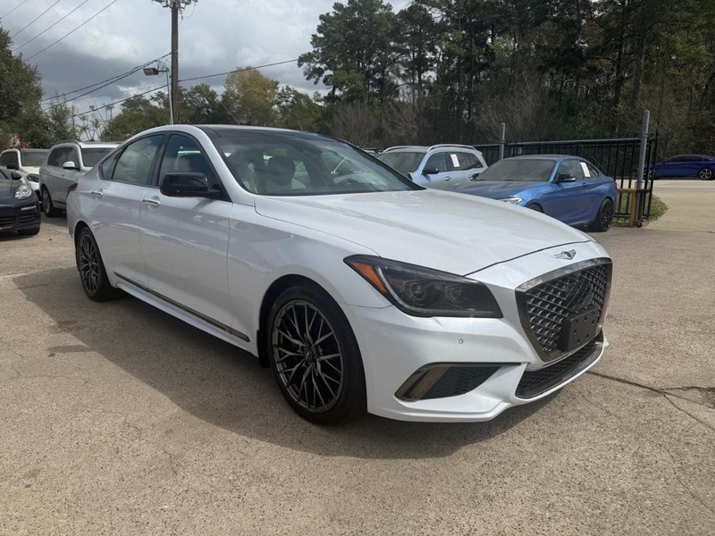 Genesis G80 Vehicle Full-screen Gallery Image 04