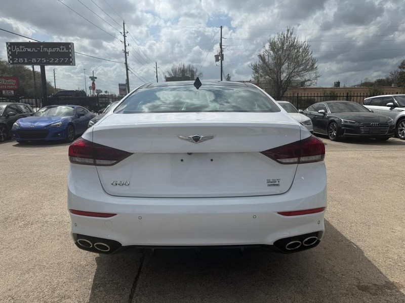 Genesis G80 Vehicle Full-screen Gallery Image 07