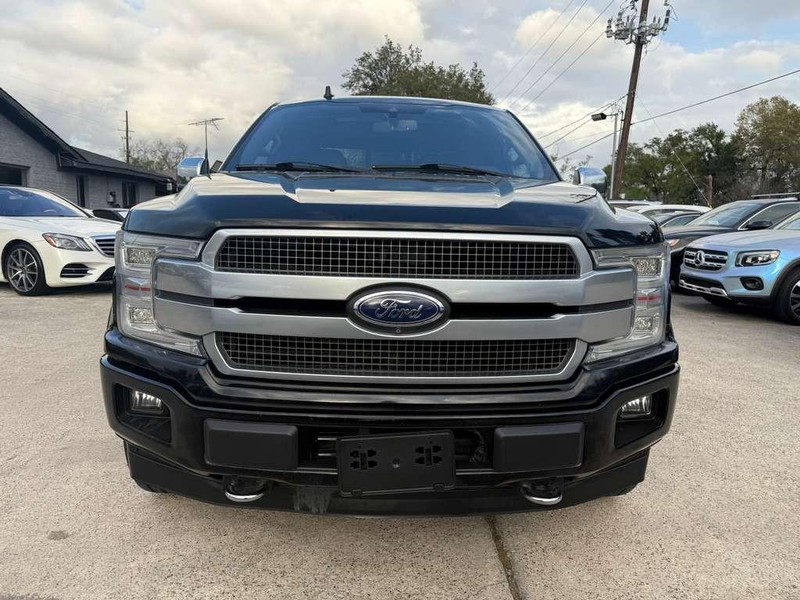 Ford F-150 Vehicle Full-screen Gallery Image 02