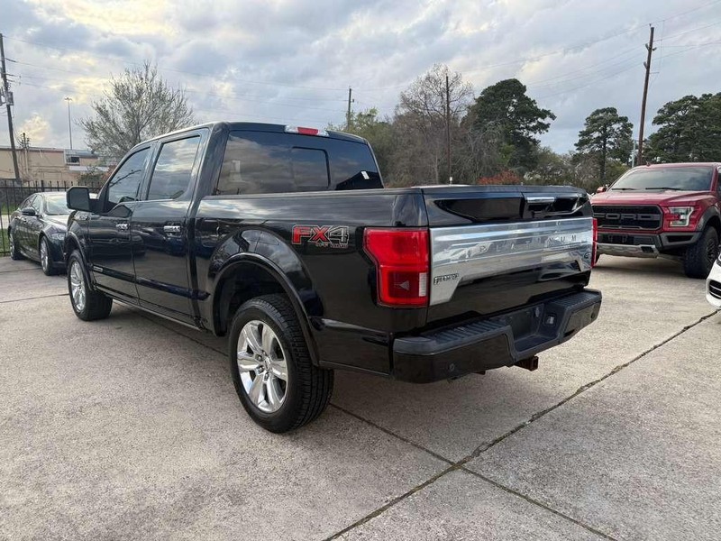 Ford F-150 Vehicle Full-screen Gallery Image 08