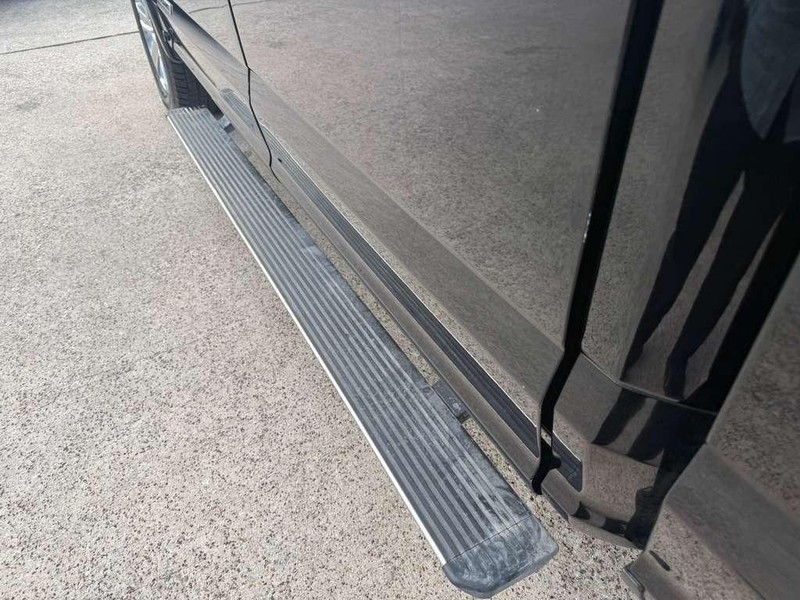 Ford F-150 Vehicle Full-screen Gallery Image 28