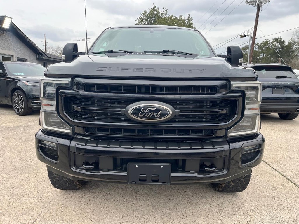 Ford Super Duty F-250 SRW Vehicle Full-screen Gallery Image 02