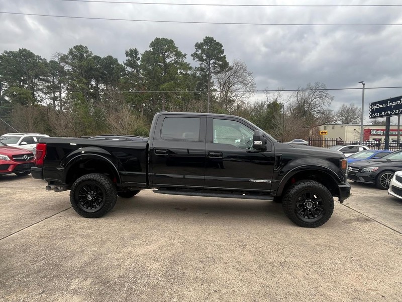 Ford Super Duty F-250 SRW Vehicle Full-screen Gallery Image 05