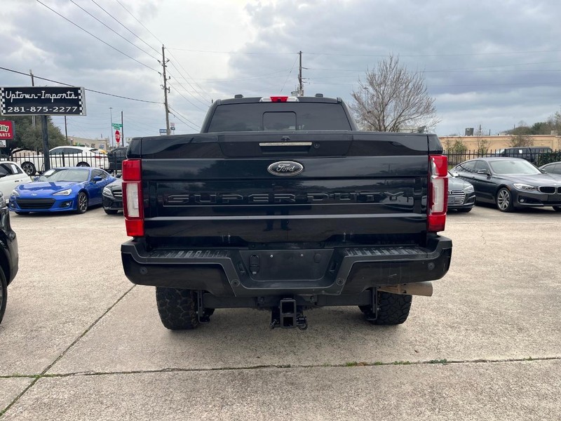 Ford Super Duty F-250 SRW Vehicle Full-screen Gallery Image 07