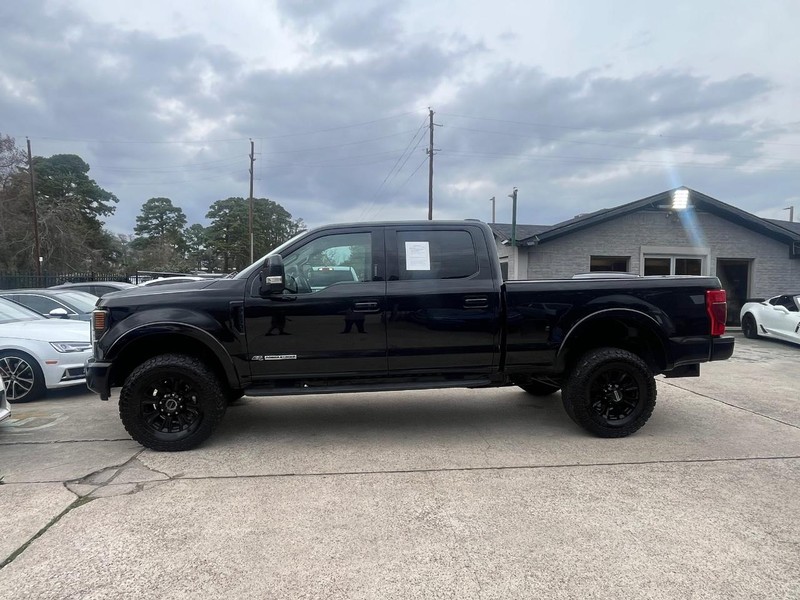 Ford Super Duty F-250 SRW Vehicle Full-screen Gallery Image 09