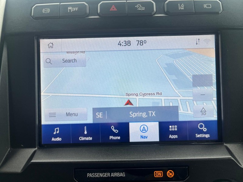 Ford Super Duty F-250 SRW Vehicle Full-screen Gallery Image 22