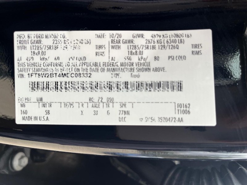 Ford Super Duty F-250 SRW Vehicle Full-screen Gallery Image 28