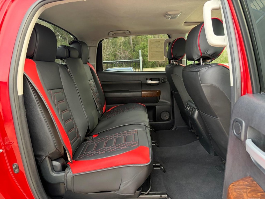 Toyota Tundra 4WD Truck Vehicle Full-screen Gallery Image 16