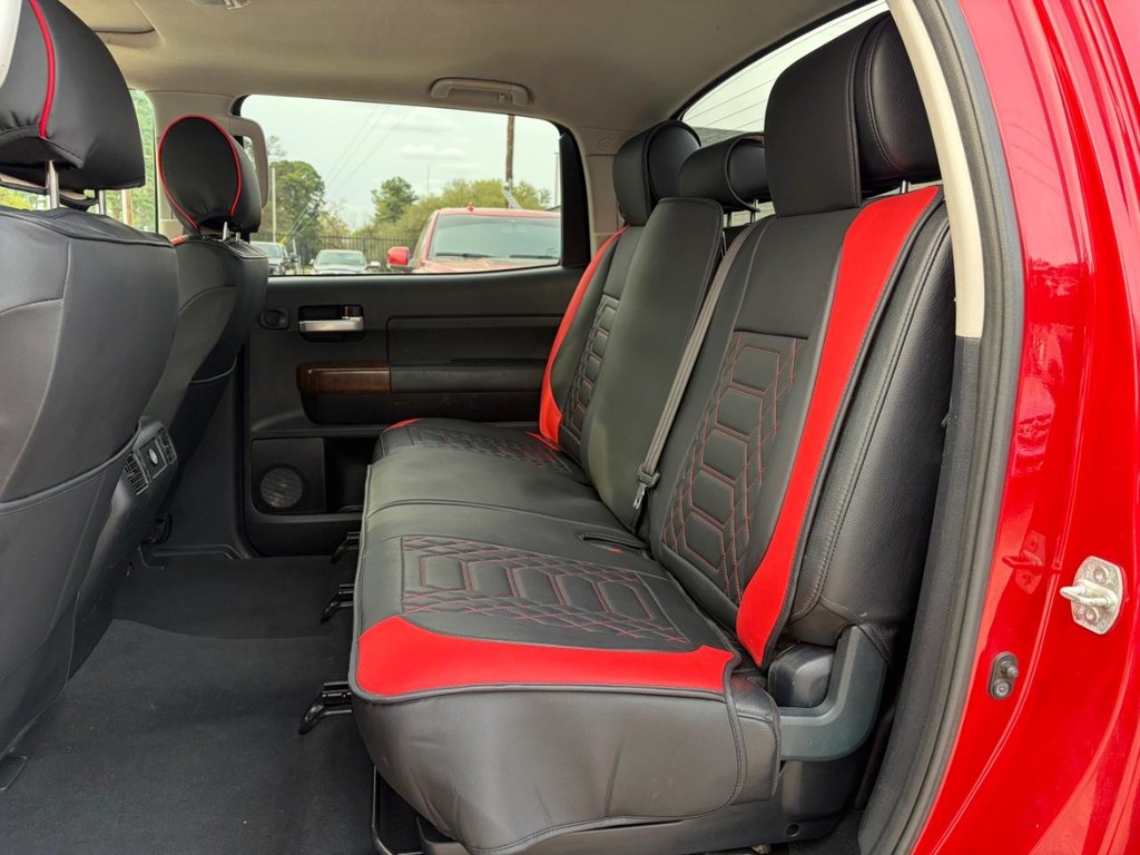 Toyota Tundra 4WD Truck Vehicle Full-screen Gallery Image 18