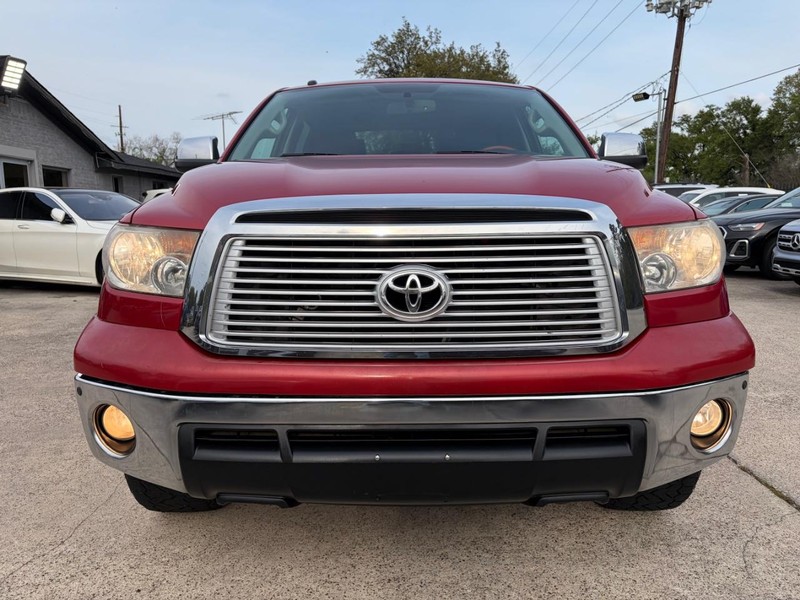 Toyota Tundra 4WD Truck Vehicle Full-screen Gallery Image 02