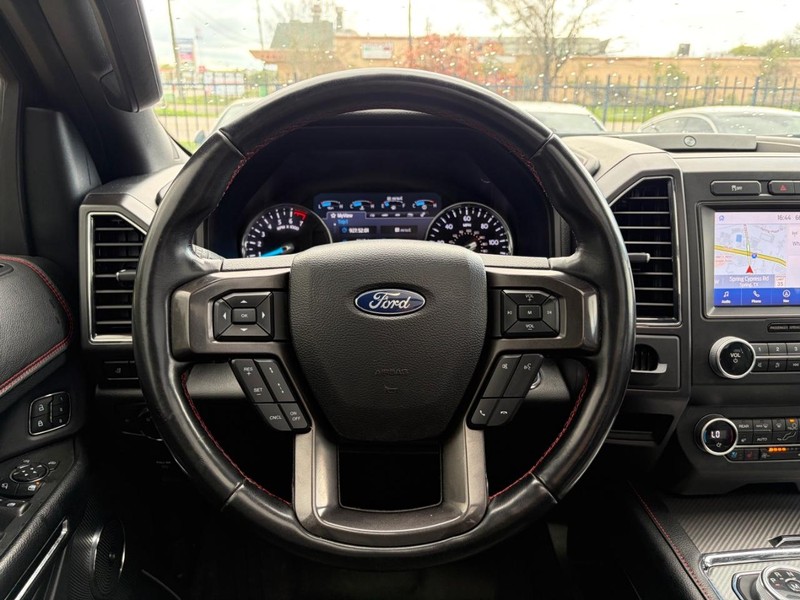 Ford Expedition Vehicle Full-screen Gallery Image 20