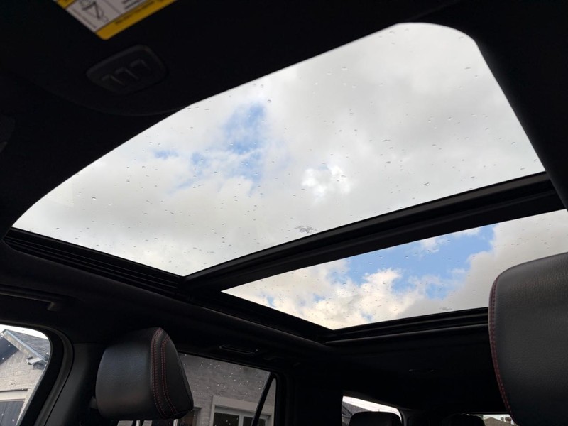 Ford Expedition Vehicle Full-screen Gallery Image 26