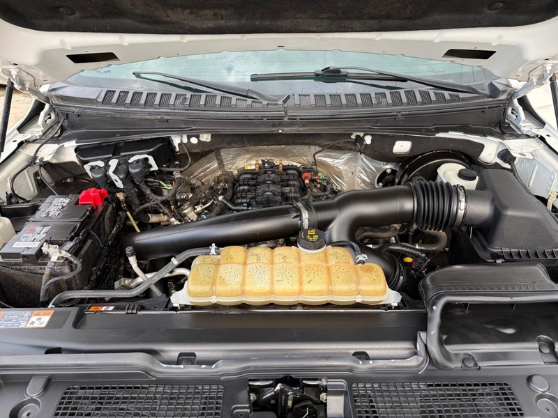 Ford Expedition Vehicle Full-screen Gallery Image 28