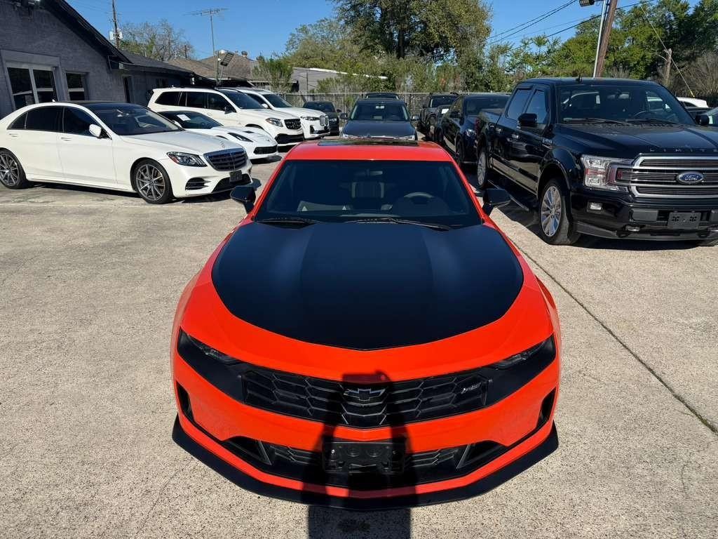 Chevrolet Camaro Vehicle Full-screen Gallery Image 03