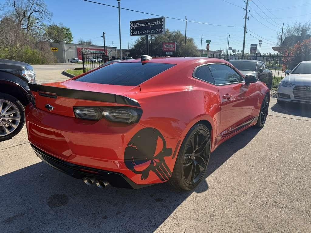 Chevrolet Camaro Vehicle Full-screen Gallery Image 06