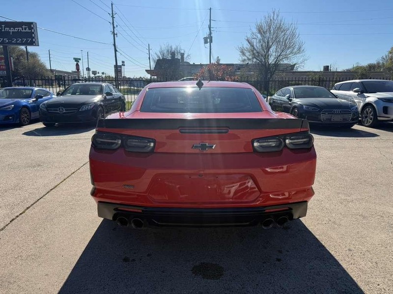 Chevrolet Camaro Vehicle Full-screen Gallery Image 07