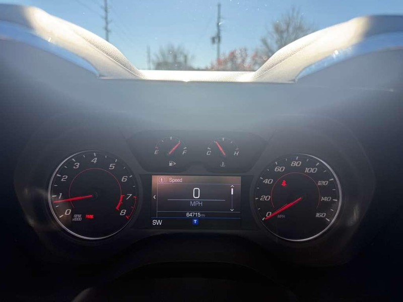 Chevrolet Camaro Vehicle Full-screen Gallery Image 19