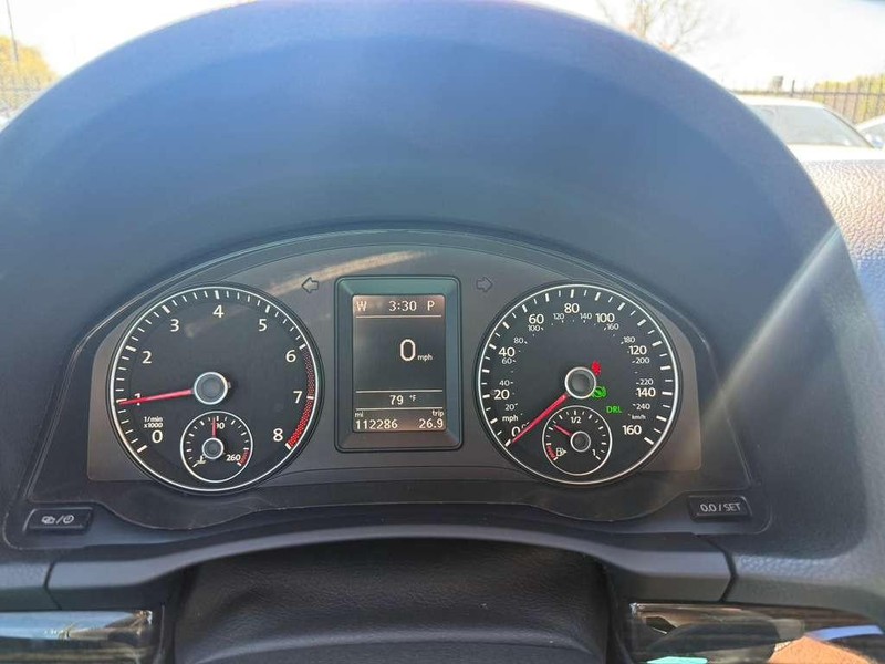 Volkswagen EOS Vehicle Full-screen Gallery Image 26