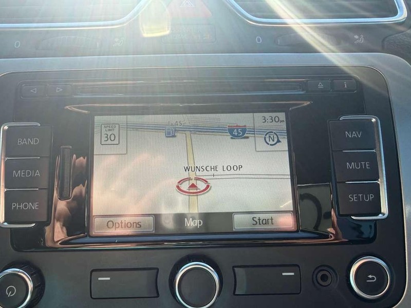 Volkswagen EOS Vehicle Full-screen Gallery Image 28