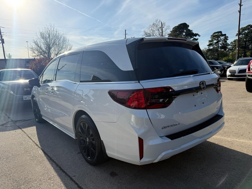 Honda Odyssey Vehicle Full-screen Gallery Image 08