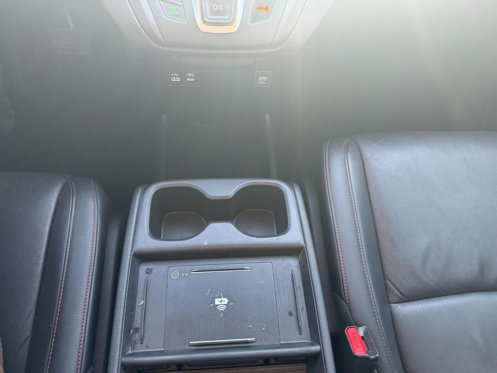 Honda Odyssey Vehicle Full-screen Gallery Image 25